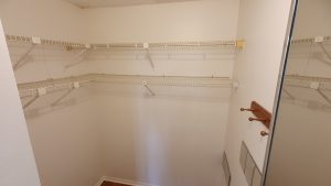11 3962 la costa primary bed closet