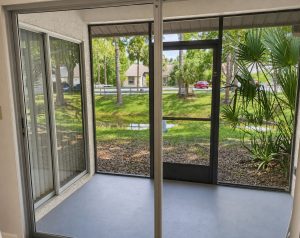 17 3962 la costa private rear screened patio