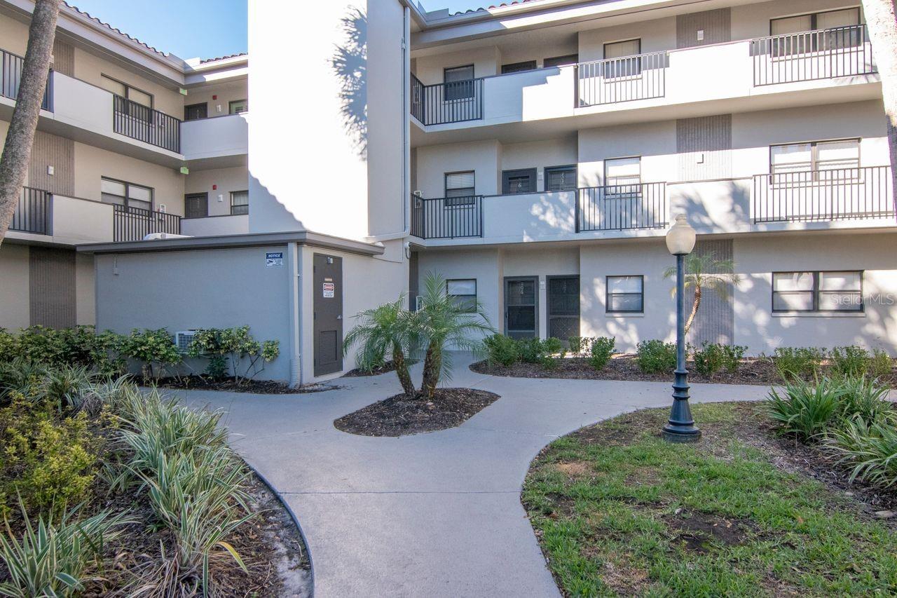2650 COUNTRYSIDE BOULEVARD CLEARWATER FL 33761 image 1